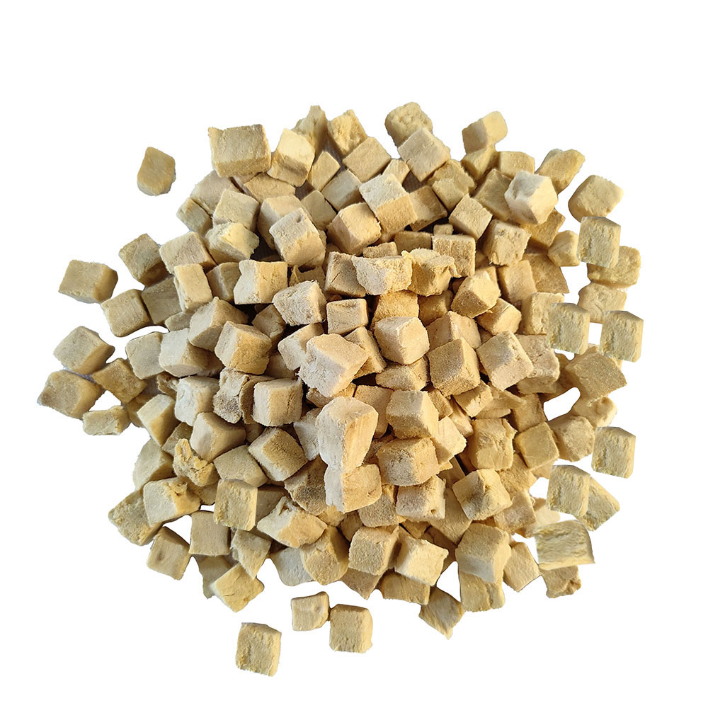 Freeze-dried Salmon Cubes